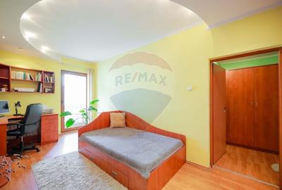 Casă cu 7 camere cu Teren 153 Mp în Ultracentral - 17