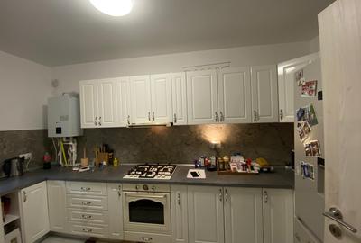 Duplex cu 4 camere si mansarda. Complet mobilat si utilat. Comision 0 - 9