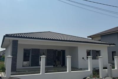 CASA LA SOL CUMPANA | TOATE UTILITATILE | 3 DORMITOARE |CURTE GENEROASA - 2