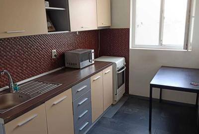 Apartament cu 3 camere decomandat în Tineretului - 1
