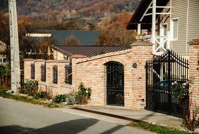 Casă cu 4 camere în Central - 3