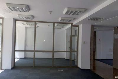 Spațiu comercial, de 313 mp, în Central - 5