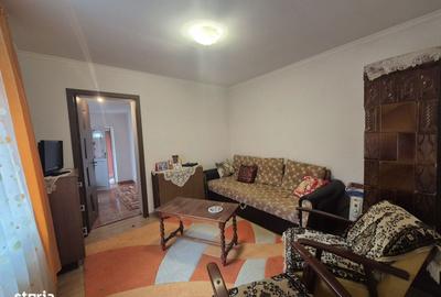 Casă cu 4 camere cu Canalizare în Central - 6