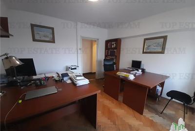 Piata Unirii  chiar la metrou in exclusivitate vanzare 2 camere cu loc de parcar - 2