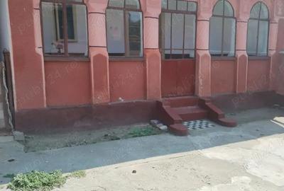 Casă cu 5 camere în Racovița - 8