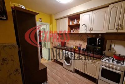 Apartament cu 3 camere decomandat în 1 Decembrie 1918 - 1
