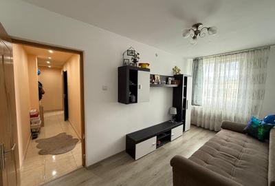 Ocazie! Apartament 3 camere – 38 mp – complet renovat, mobilat și utilat - 1