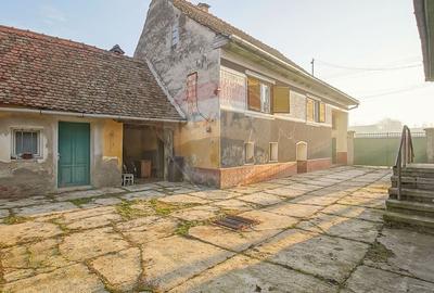 Casă cu 6 camere cu Teren 2134 Mp în Cincu - 39