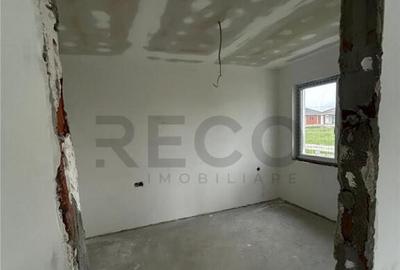 Casă cu 4 camere cu Teren 557 Mp în Sântandrei - 5