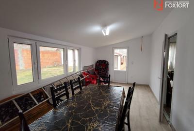 Casă individuală cu 3 camere cu Canalizare în Grabaț - 12