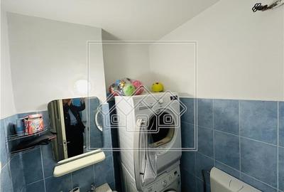 Ap decomandat, cu 4 camere, pivnita, balcon, etaj 3/4 - Strand - 17