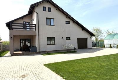 Casă cu 5 camere cu Teren 629 Mp în Central - 2