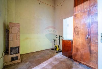 Casa ultracentrala cu 2 camere de vanzare in Ploiesti - 8