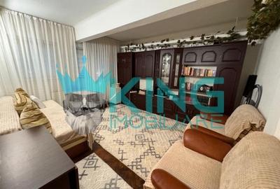 Apartament cu 3 camere semidecomandat, mobilat în Unirii
