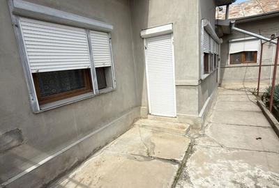 Casă cu 4 camere în Uiești - 5