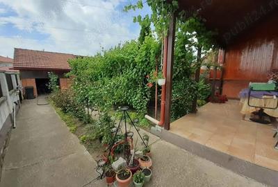 1 2 Duplex de vanzare - 3