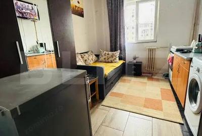 Camara camin cu loc de parcare si baie proprie-zona Florilor - 4