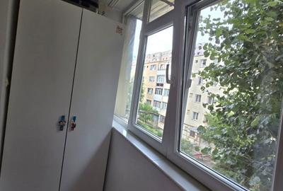 Apartament cu 3 camere semidecomandat în Exterior Vest - 2