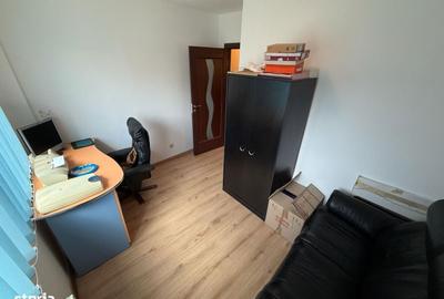 Apartament cu 4 camere decomandat în Traian - 5