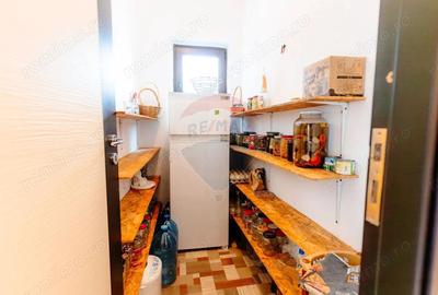 Casă cu Teren 1240 Mp în Băbana - 3