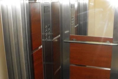 Spațiu comercial, de 358 mp, în Titan - 8