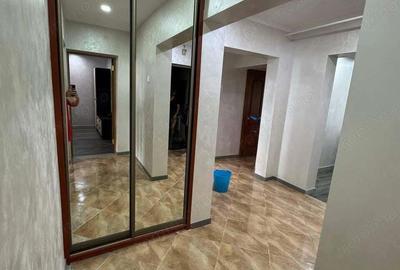 Apartament cu 3 camere în Crângași