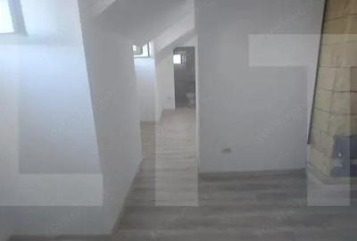 Apartament de vanzare, cu 2 camere, zona Stefan cel Mare - 2