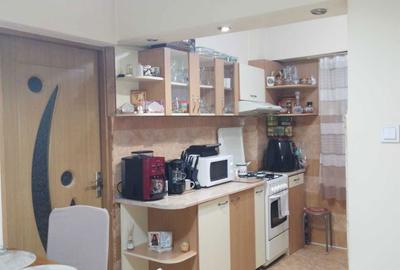 Apartament cu 2 camere decomandat în Central - 2