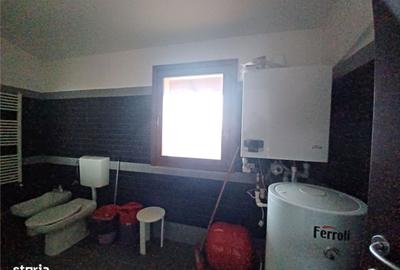 Casă cu 10 camere cu Teren 2000 Mp în Balotești - 12