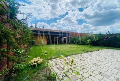 Casă individuală cu 7 camere cu Canalizare în Europa