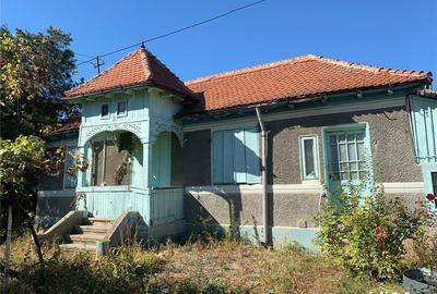 Teren de 1734 mp, în Pietroasele - 1