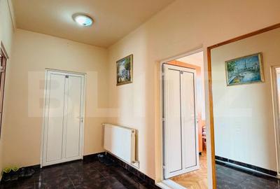 Casă cu 9 camere cu Teren 868 Mp în Micro 1 - 14