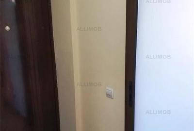 Garsoniera in Ploiesti, zona ultracentrala - 12