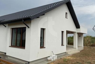 Casă cu 4 camere cu Teren 750 Mp în Vernești - 2
