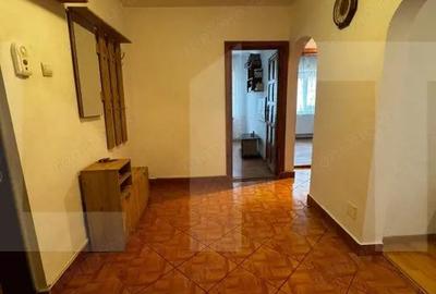 Apartament 3 camere, 60 mp, zona Centrala - 2