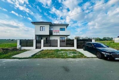 Casă cu Teren 335 Mp în Valu lui Traian