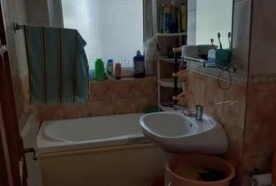 Apartament cu 2 camere decomandat în Lipovei