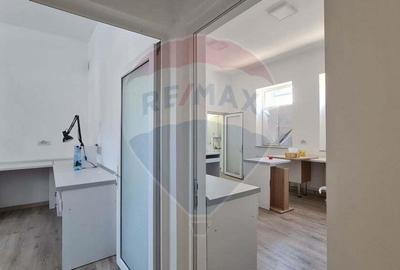 Apartament cu 2 camere decomandat de vanzare Centru - 3