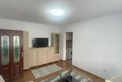 Apartament de 2 camere semidecomandat, 52 mp, ultracentral, etaj 10