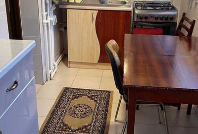 Apartament cu 3 camere semidecomandat în Poarta 6 - 8