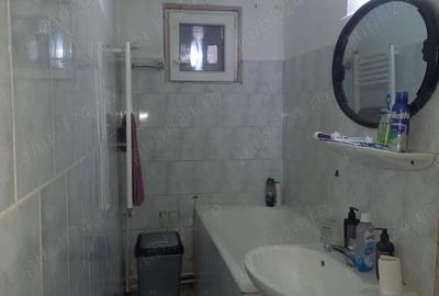 Apartament cu 2 camere semidecomandat în Central - 1