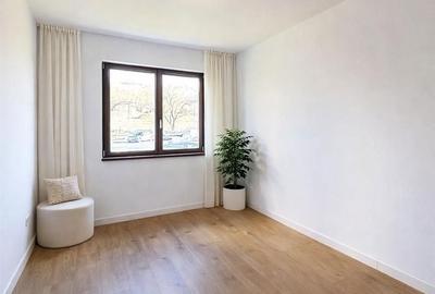 Apartament cu 3 camere decomandat în Poienița