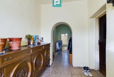 Casă cu 4 camere + anexe   în Șofronea - 4