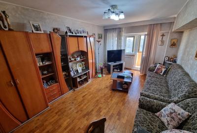 Apartament cu 4 camere decomandat în ICIL - 3