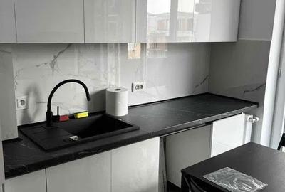 Apartament cu 2 camere decomandat în Titan