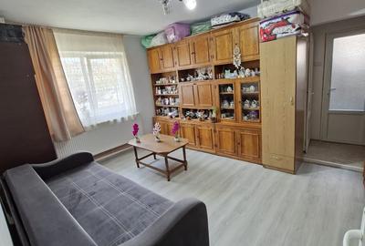 Apartament cu 2 camere semidecomandat în Florilor - 2