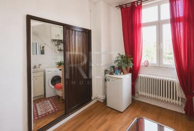Garsonieră decomandată în Central - 5