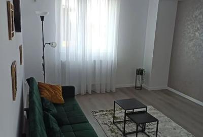Apartament cu 3 camere decomandat, mobilat în Central - 1