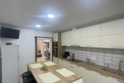 Duplex de vanzare, cu 8 camere, 300 mp, zona centrala Duplex de vanzare, cu 8 camere, 300 mp, zona centrala - 10