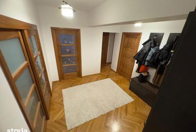 Apartament cu 3 camere decomandat în Central - 2